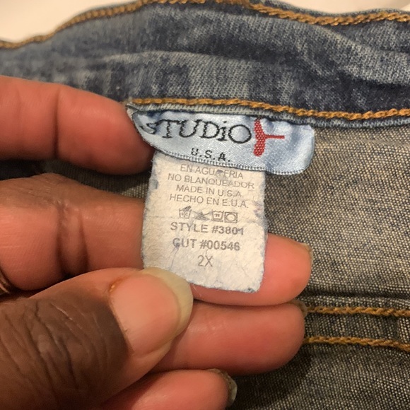 Studio Y suit - Picture 16 of 16